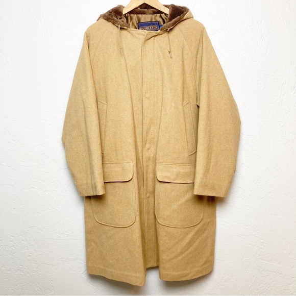 Pendleton Other - Pendleton wool Men's Car Coat long tan with zippered fur hood